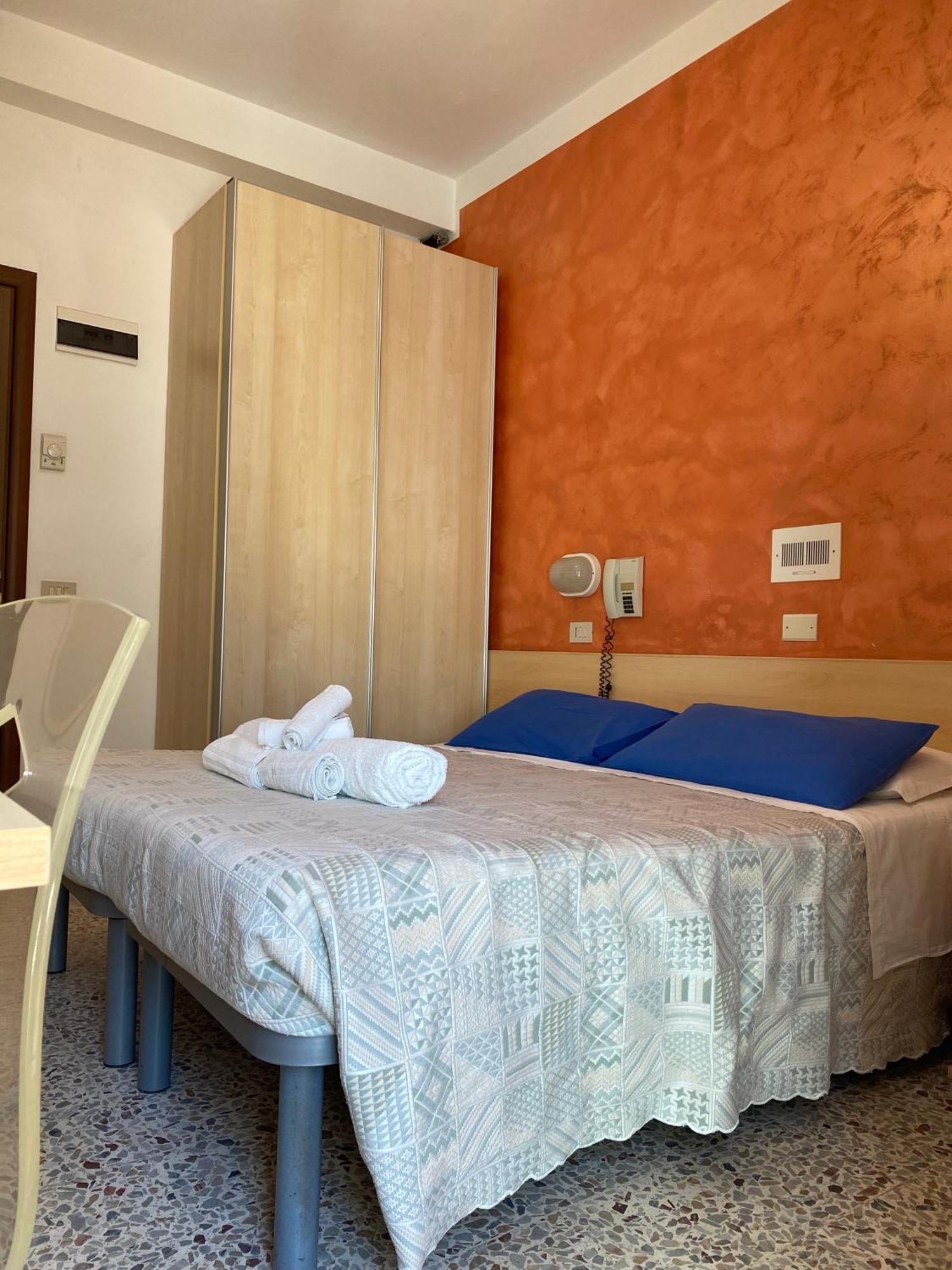 Hotel Loretta ريميني المظهر الخارجي الصورة