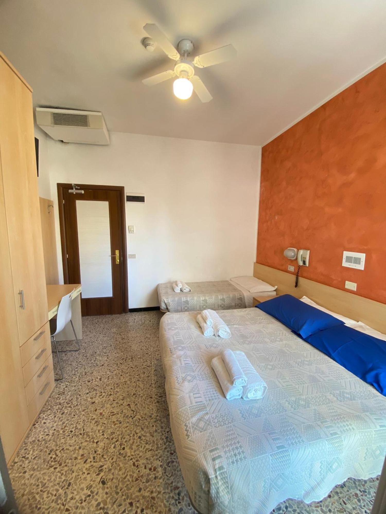 Hotel Loretta ريميني المظهر الخارجي الصورة