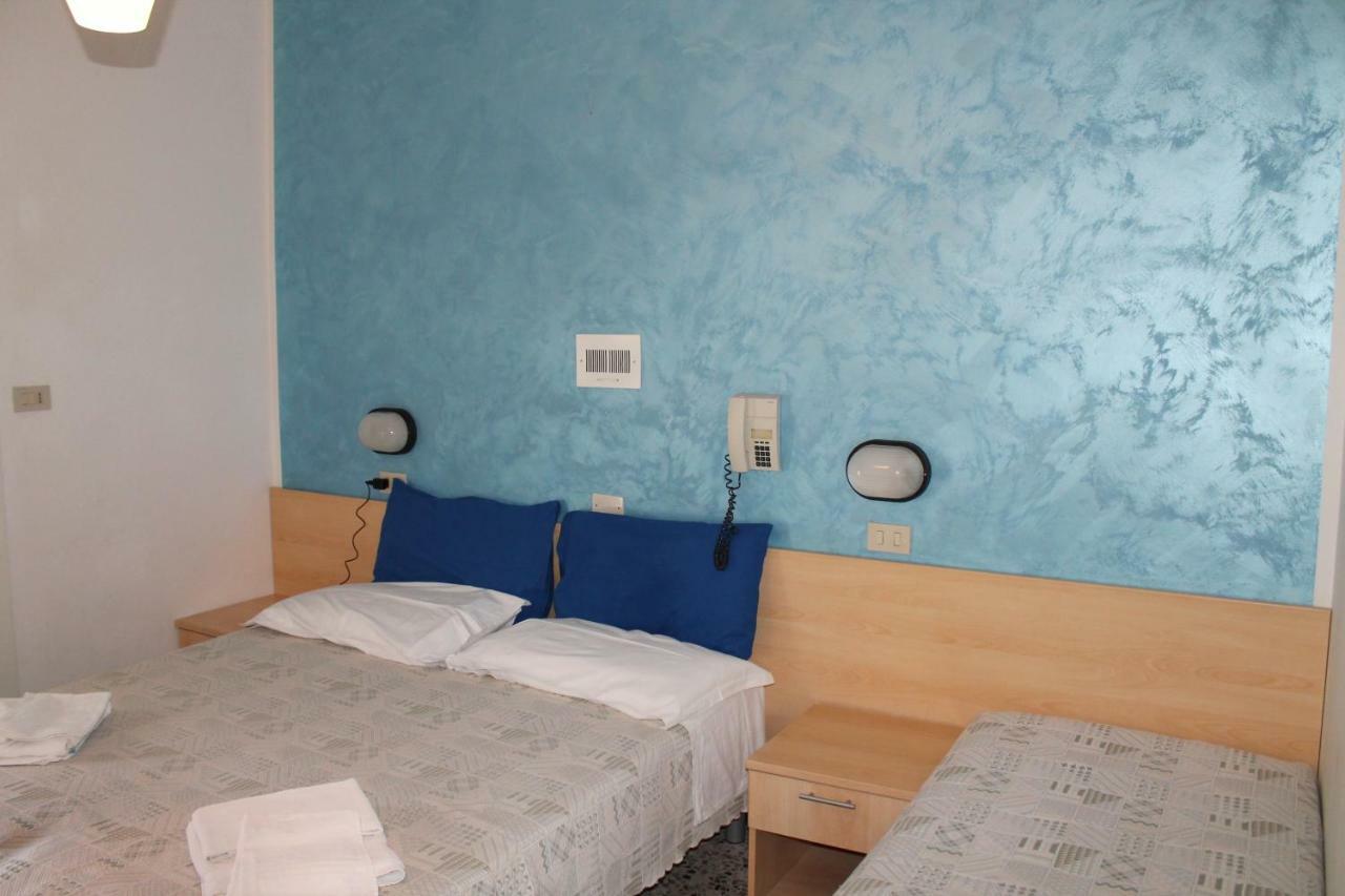 Hotel Loretta ريميني المظهر الخارجي الصورة